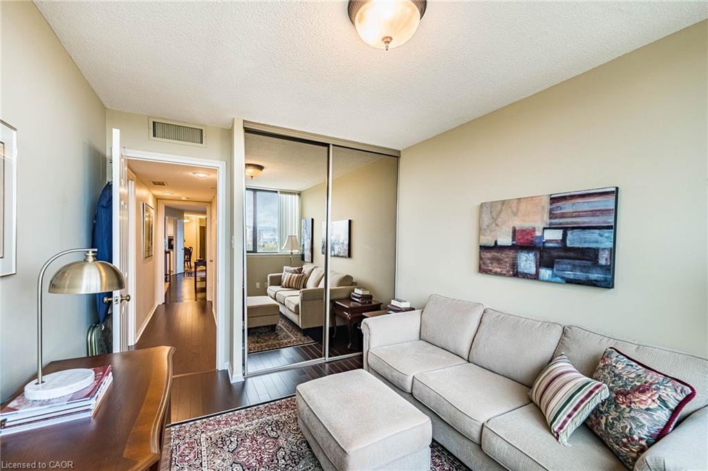 710-1240 Marlborough Court Property Photo 38