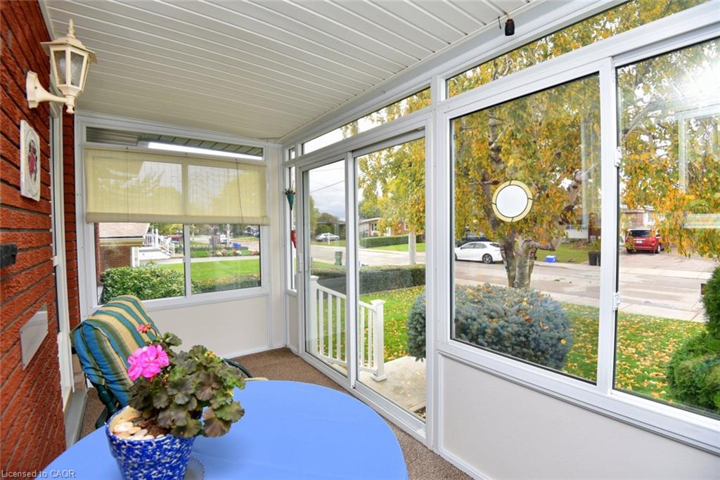137 Fielding Crescent Property Photo 20