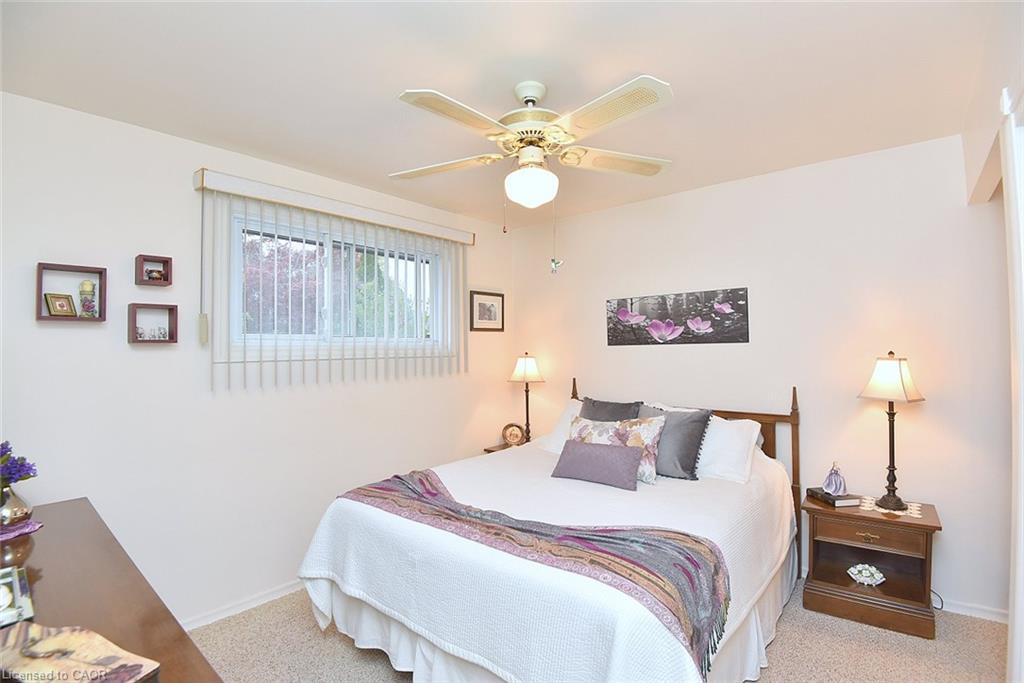 137 Fielding Crescent Property Photo 23