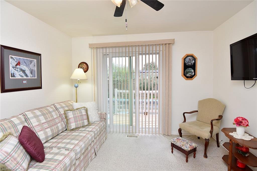 137 Fielding Crescent Property Photo 24