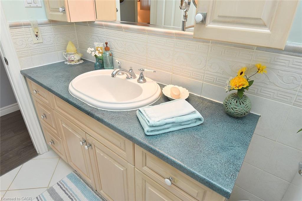 137 Fielding Crescent Property Photo 26