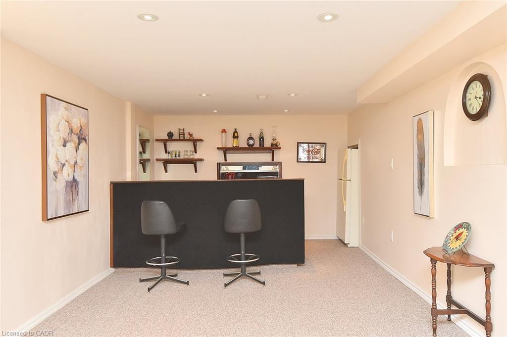 137 Fielding Crescent Property Photo 30