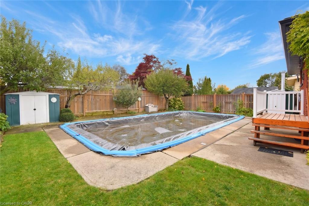 137 Fielding Crescent Property Photo 37