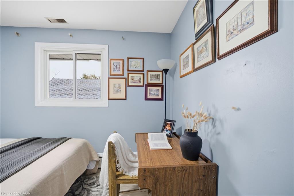 64 Christmas Street Property Photo 24