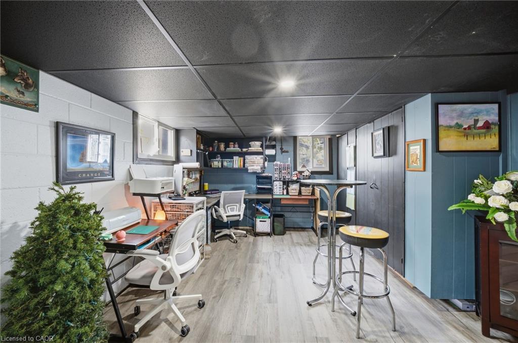64 Christmas Street Property Photo 31