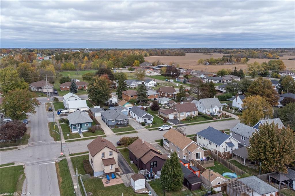 64 Christmas Street Property Photo 47
