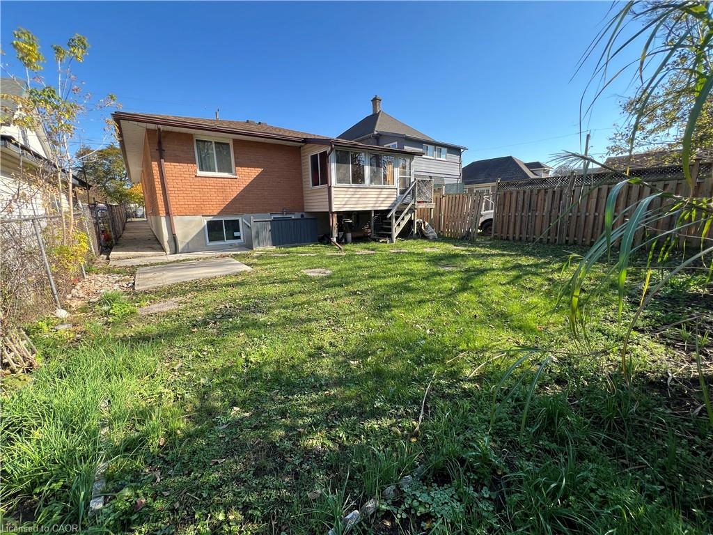 1834 Coronation Boulevard Property Photo 10