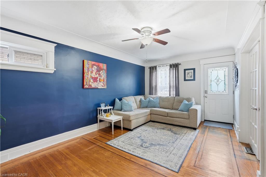90 London Street N Property Photo 9
