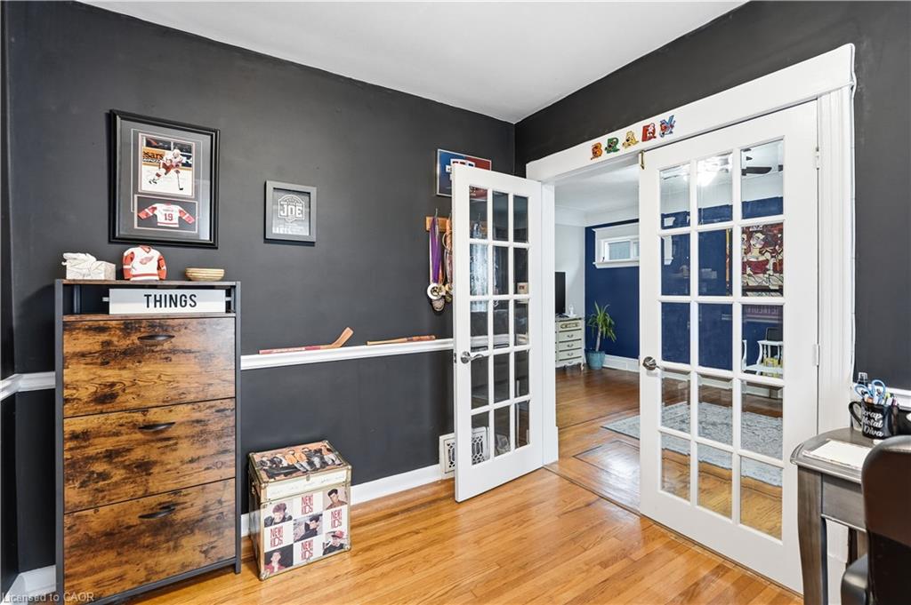 90 London Street N Property Photo 13