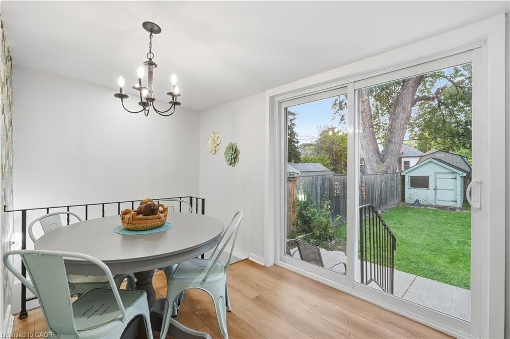 90 London Street N Property Photo 23