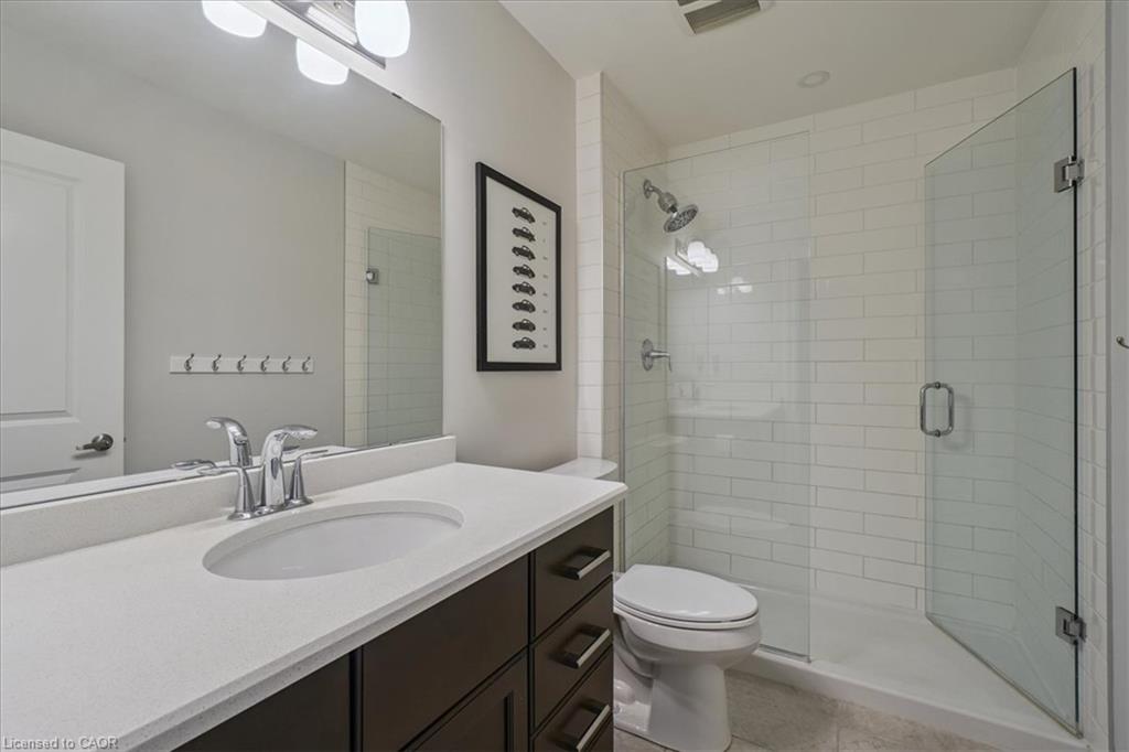 405-150 Wellington Street E Property Photo 24