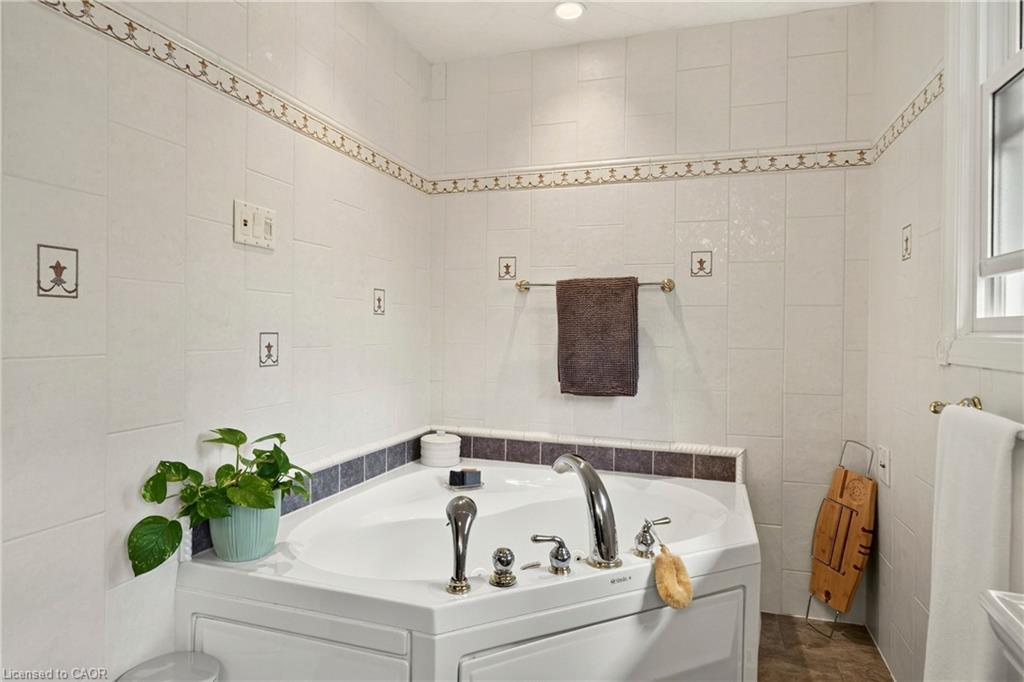 29 Woodside Drive Property Photo 27