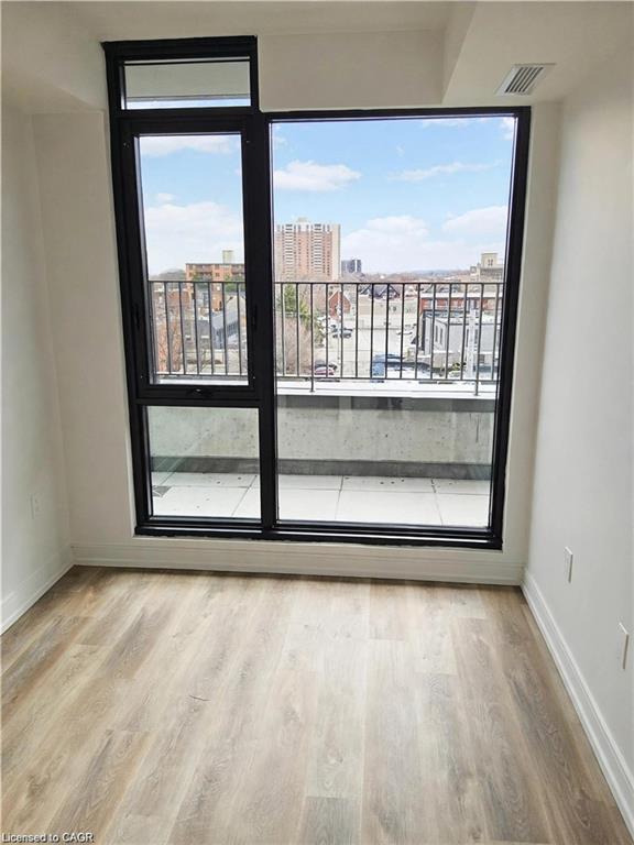 529-1 Jarvis Street Property Photo 7