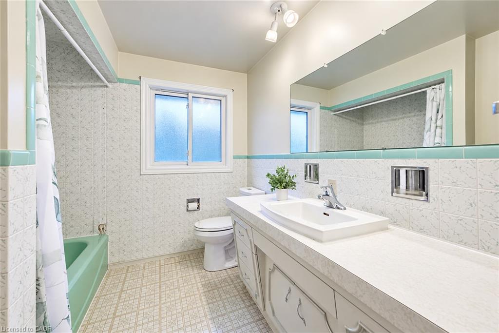 30 Hampton Place Property Photo 19