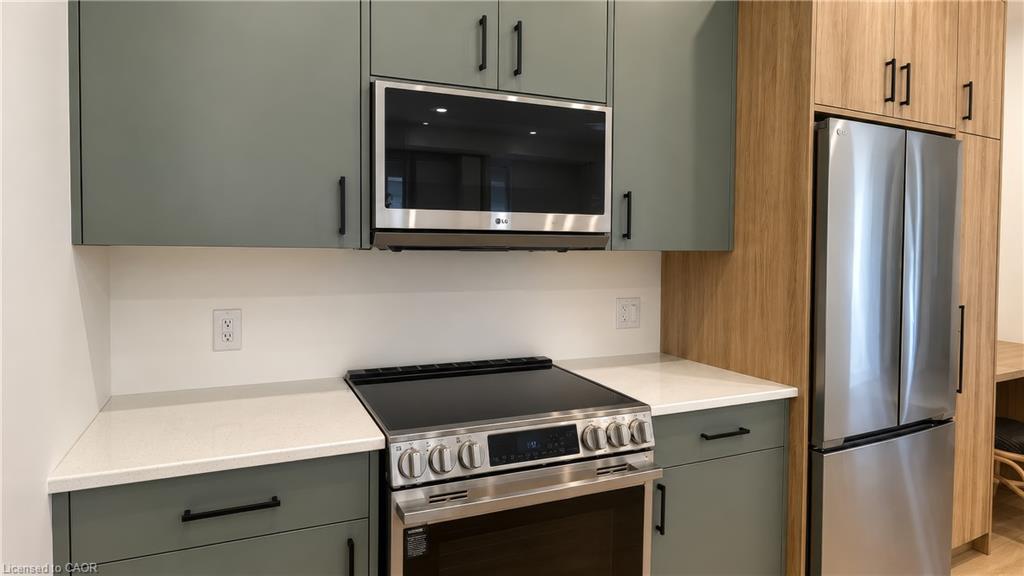 1-512 Bay Street Property Photo 6