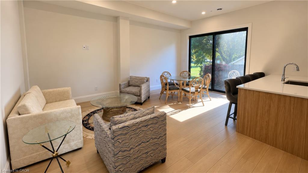 1-512 Bay Street Property Photo 8