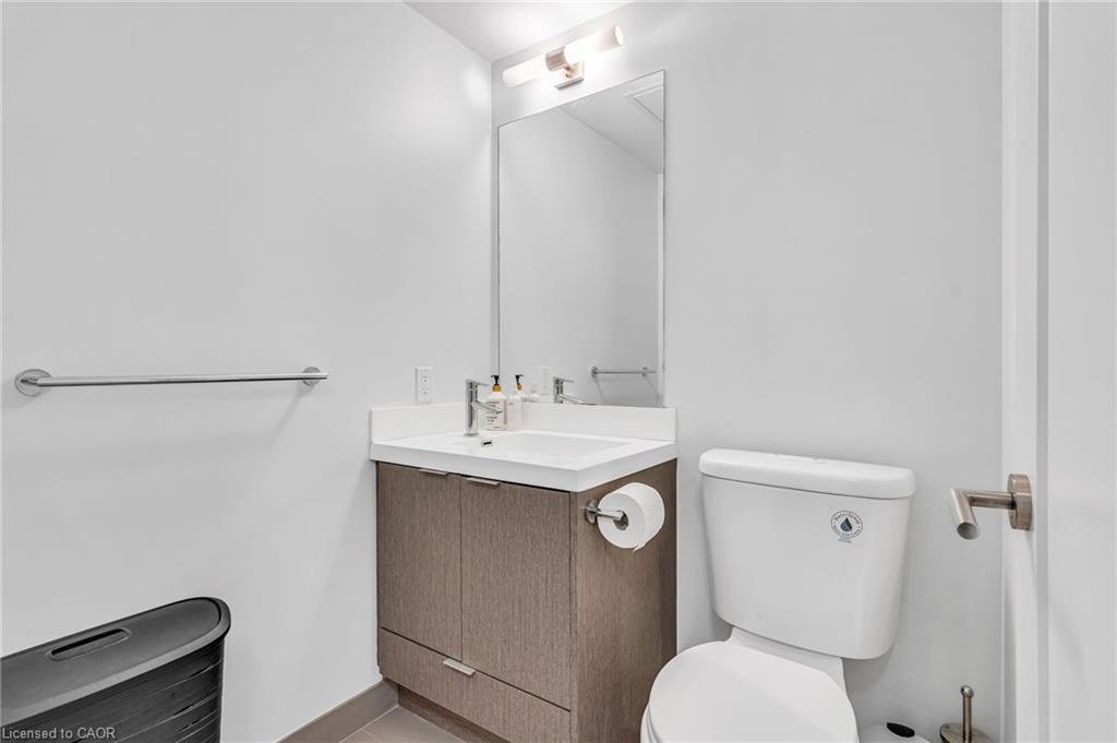 2713-10 York Street Property Photo 18