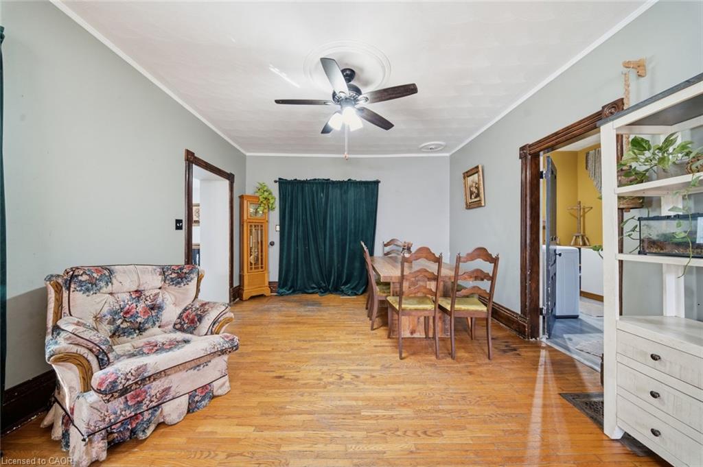 424 Main Street E Property Photo 17