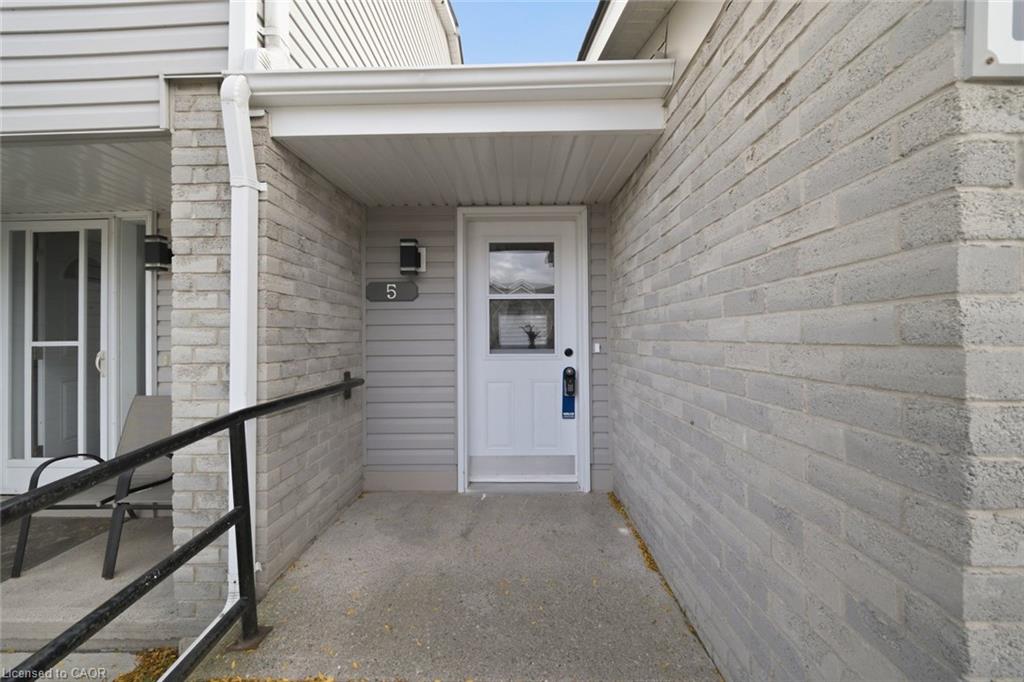 5-492 Grey Street Property Photo 6