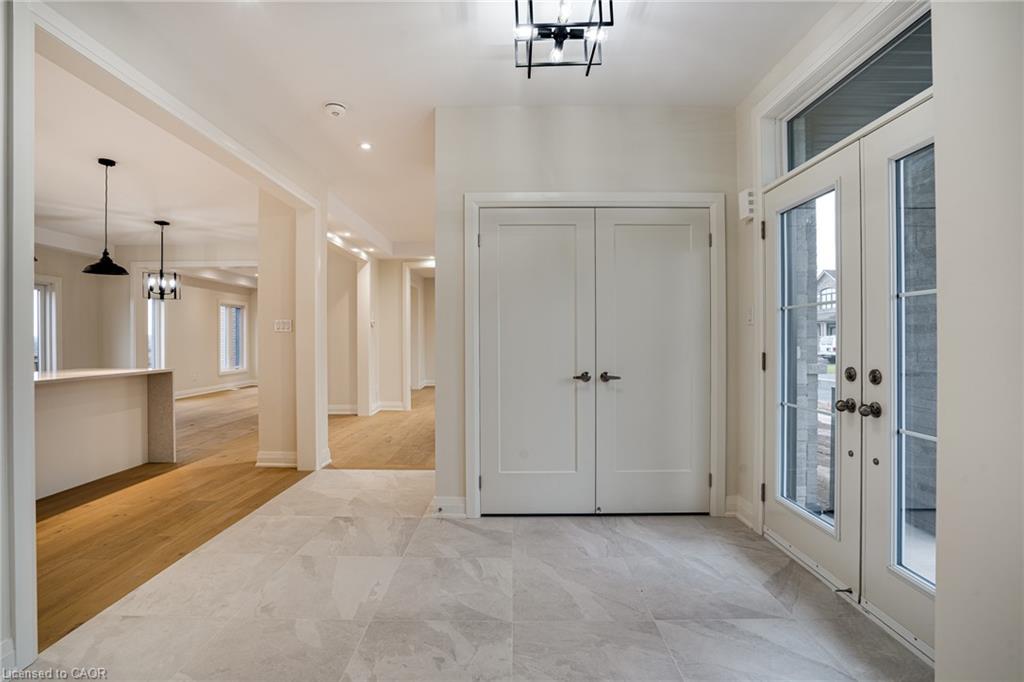 239 Midland Place Property Photo 4