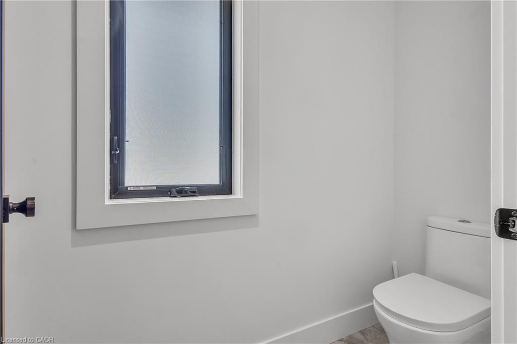 920 Thomas Pedder Court Property Photo 31