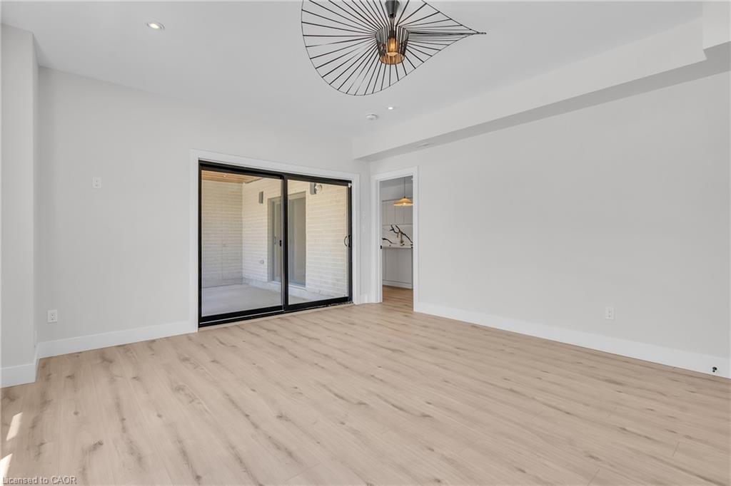 920 Thomas Pedder Court Property Photo 45