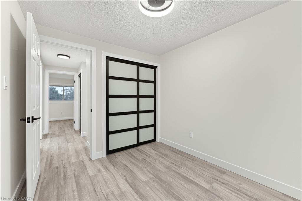 23-386 Highland Road W Property Photo 22