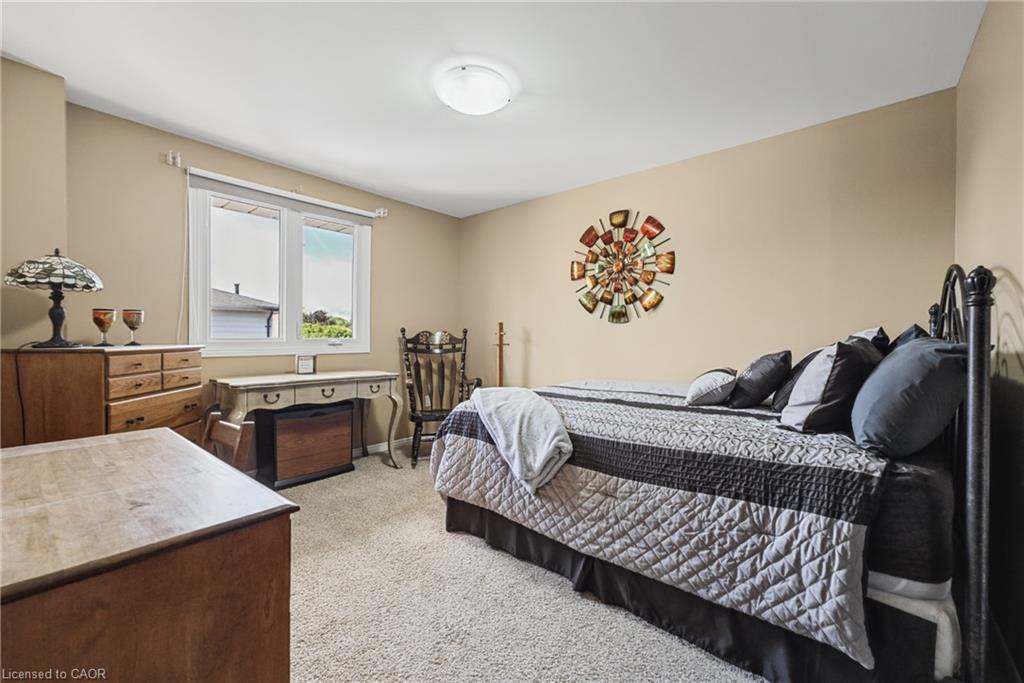 30 Donly Drive S Property Photo 22