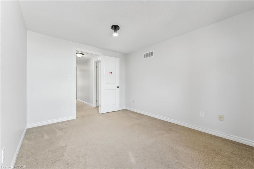 909 Pebblecreek Court Property Photo 18