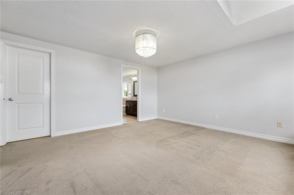 909 Pebblecreek Court Property Photo 26