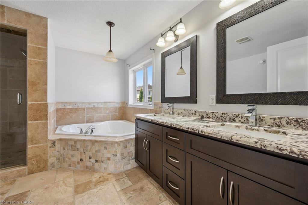 909 Pebblecreek Court Property Photo 27