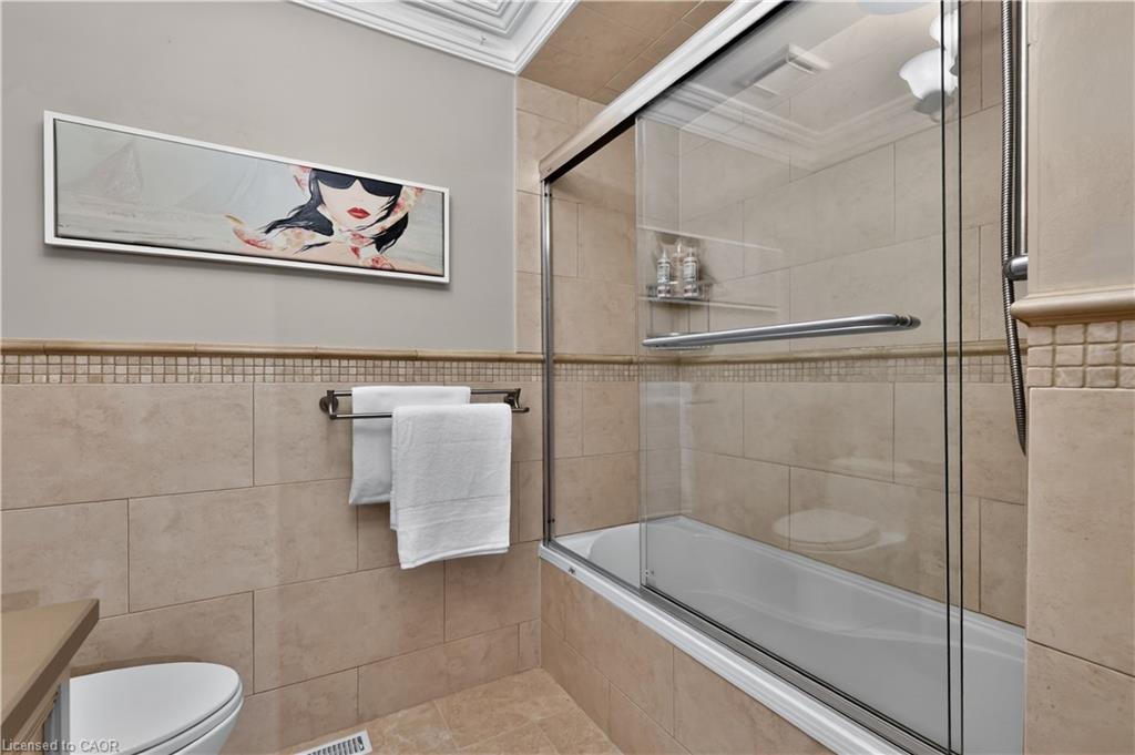 1572 Flamborough Circle Property Photo 24