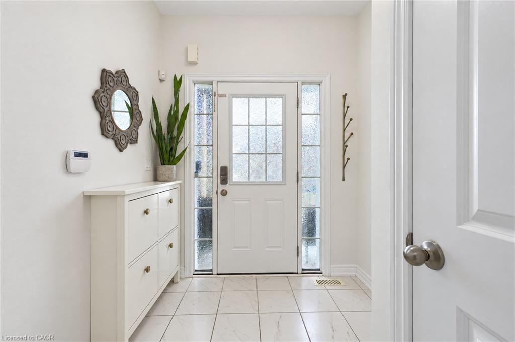 60 Starling Drive Property Photo 3