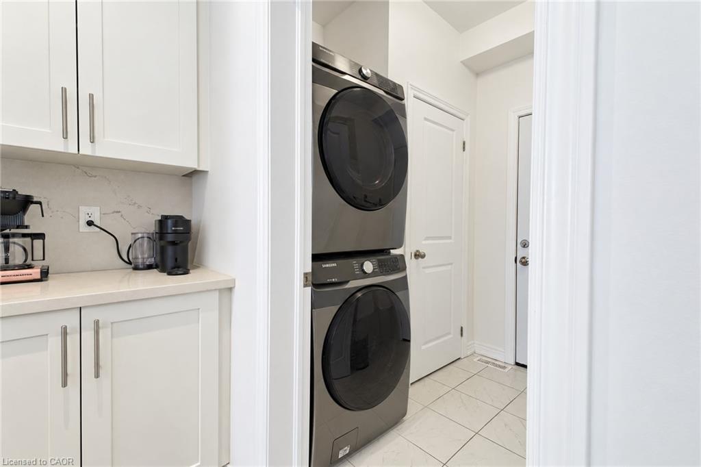 60 Starling Drive Property Photo 13