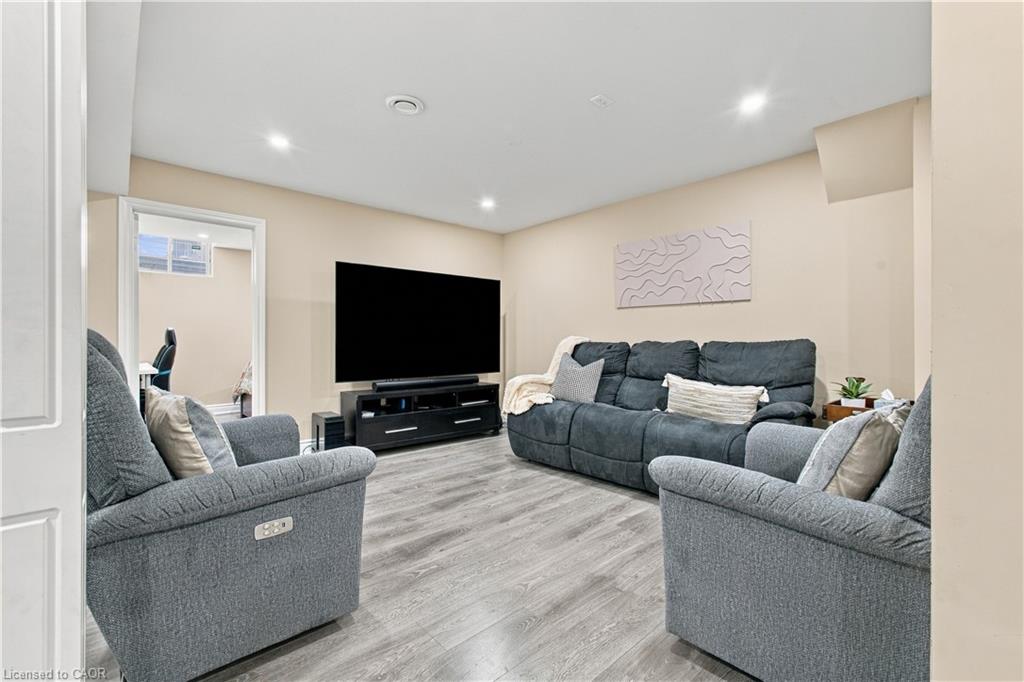 24-3275 Stalybridge Drive Property Photo 28