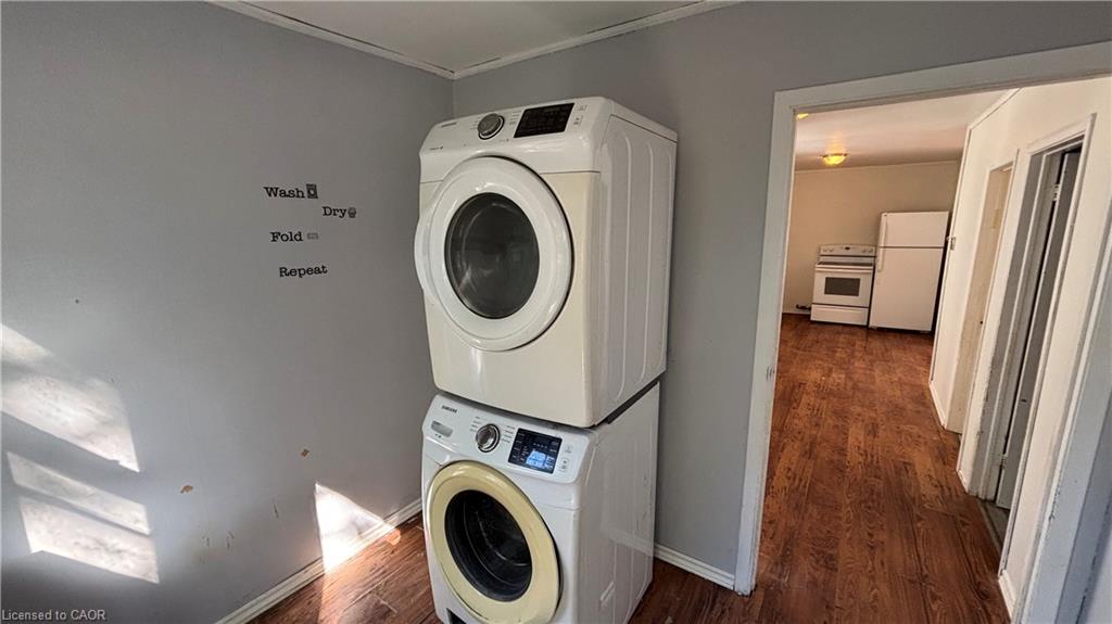 152 Kent Street N Property Photo 10