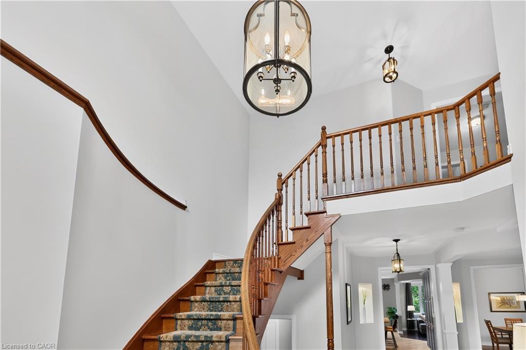 2269 Whitworth Drive Property Photo 20