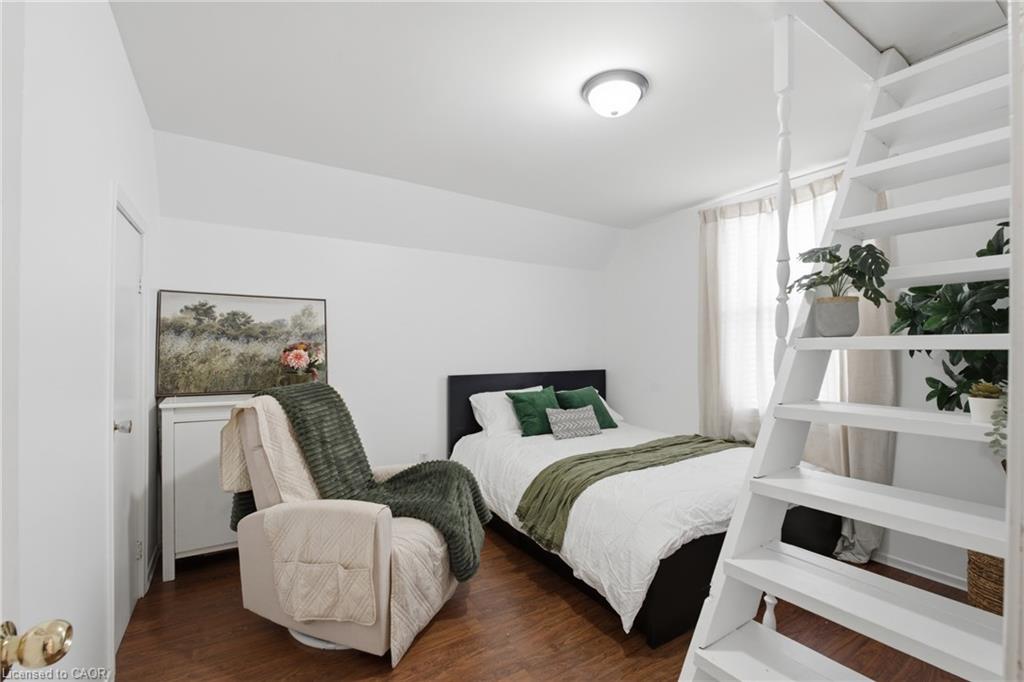 126 Niagara Street Property Photo 22