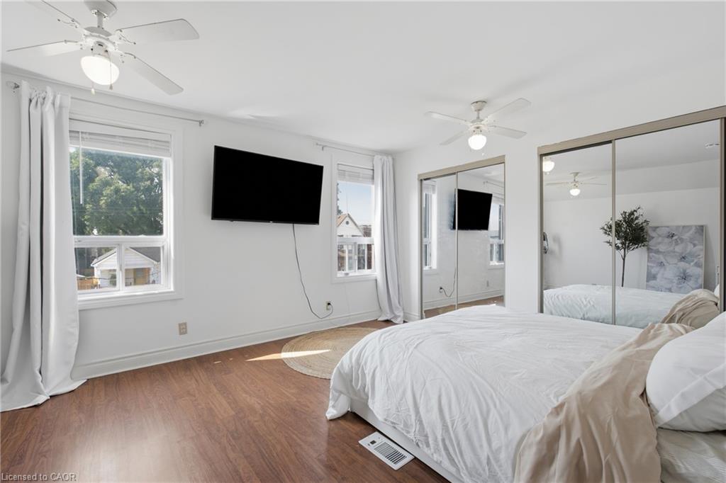 126 Niagara Street Property Photo 24