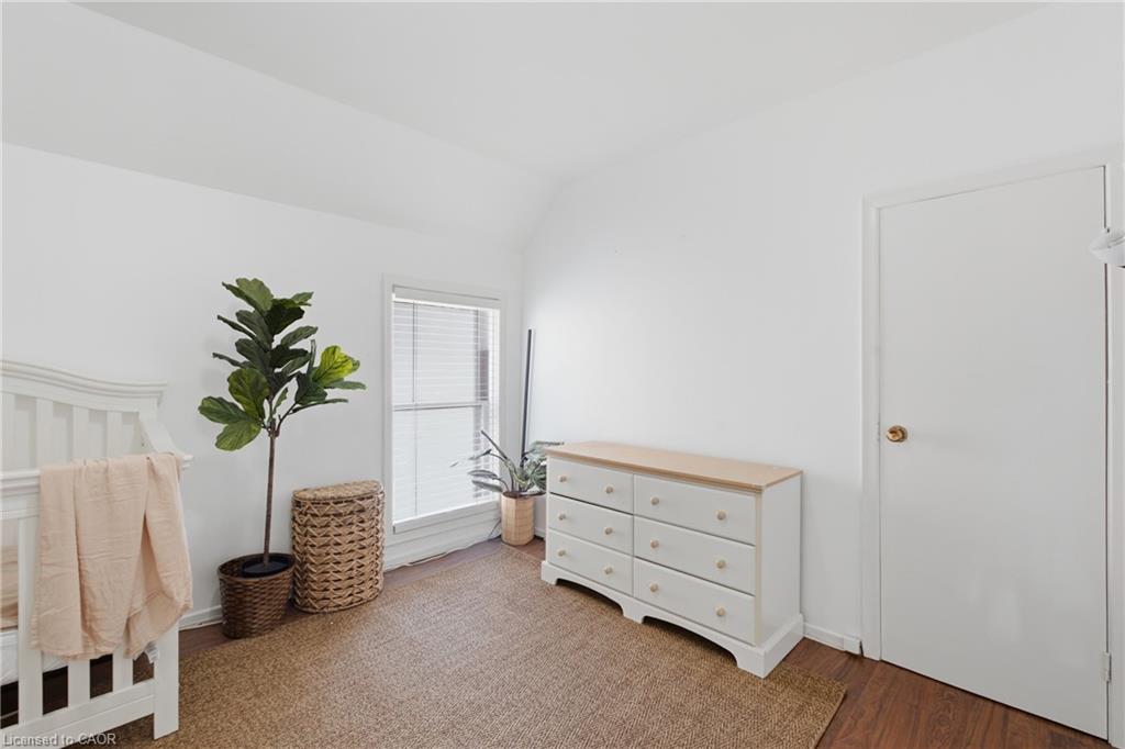 126 Niagara Street Property Photo 27