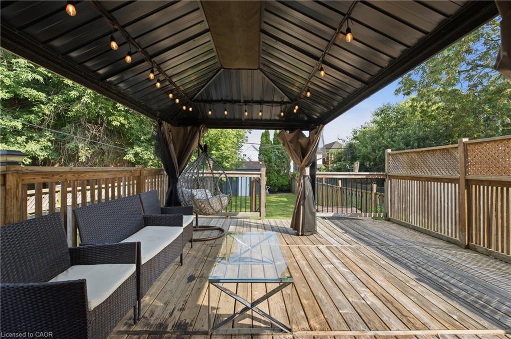 126 Niagara Street Property Photo 39
