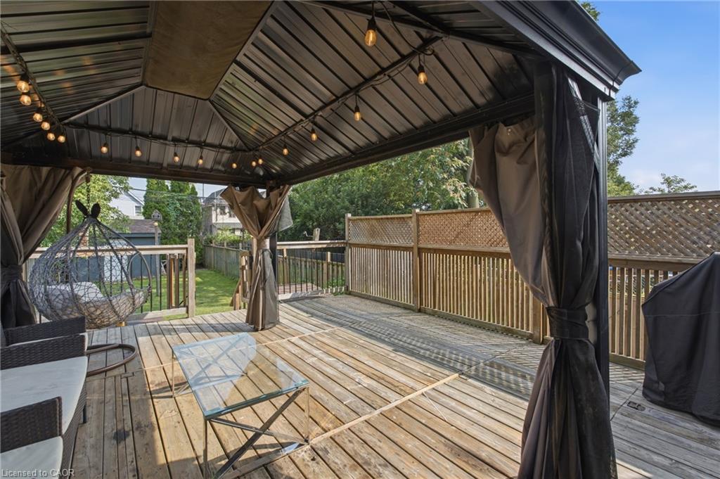 126 Niagara Street Property Photo 40