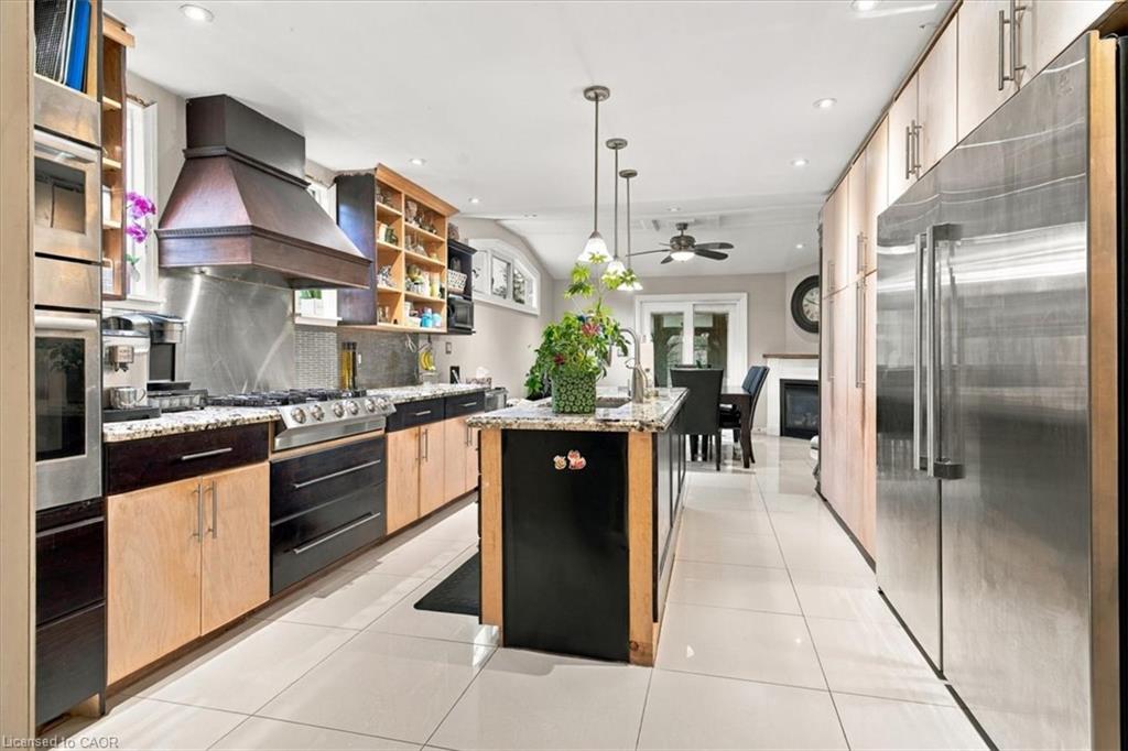 53 Picton Street W Property Photo 12