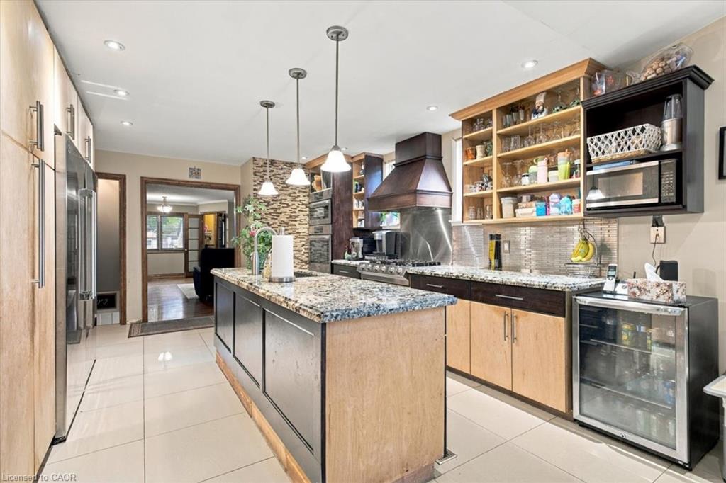 53 Picton Street W Property Photo 16