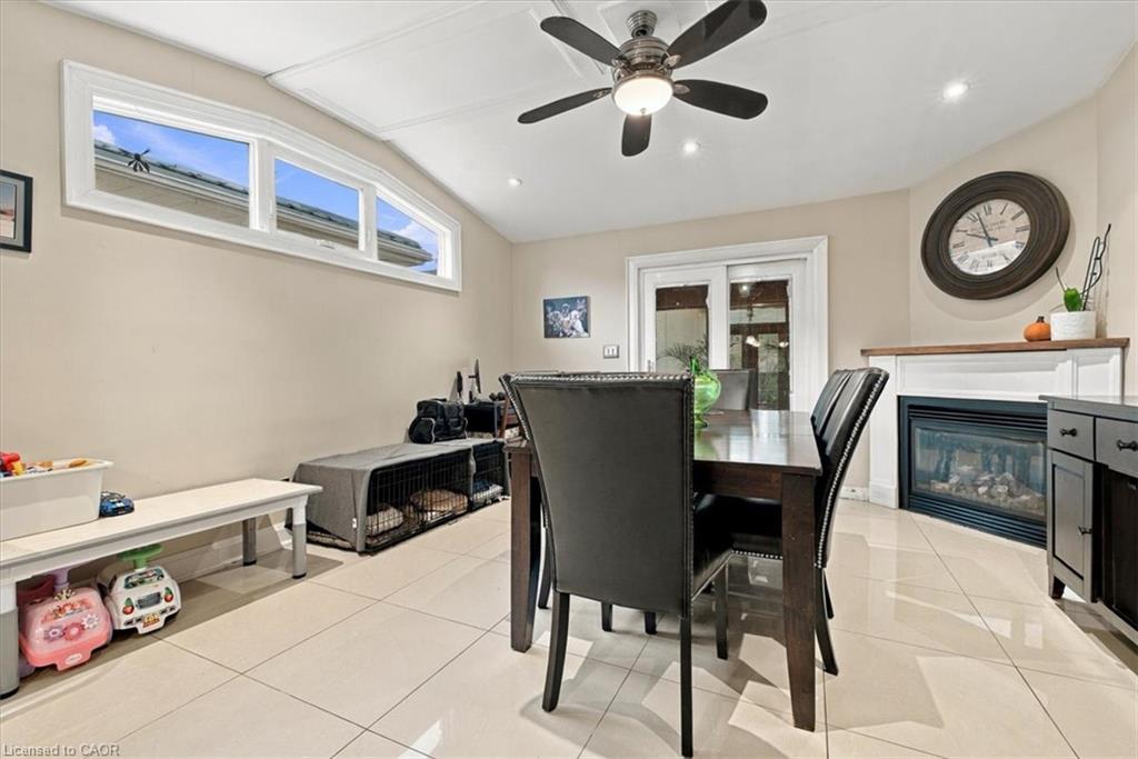 53 Picton Street W Property Photo 18