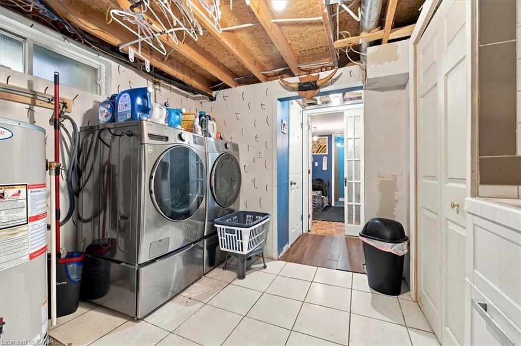 53 Picton Street W Property Photo 35