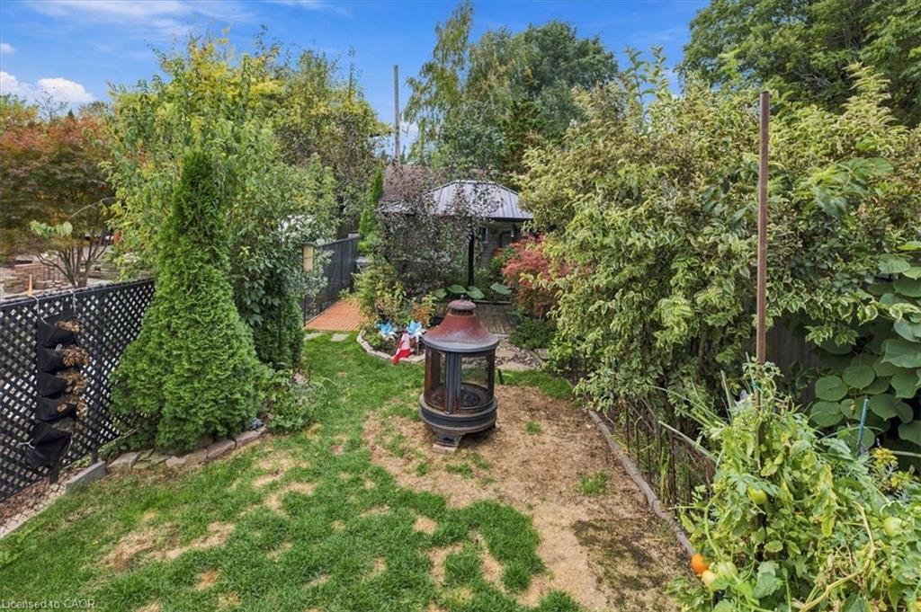53 Picton Street W Property Photo 42