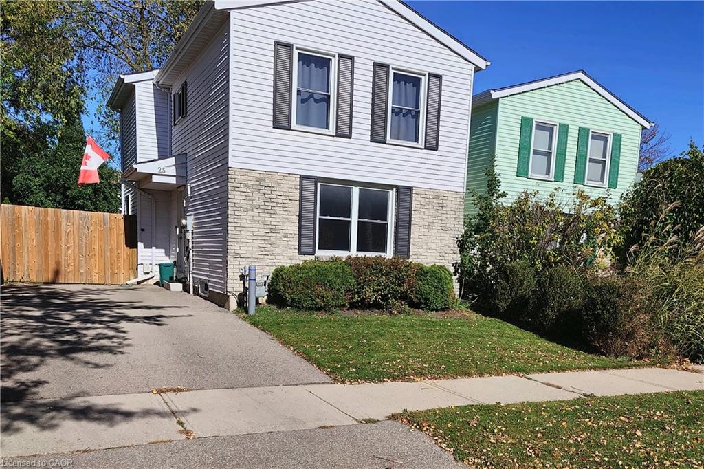25 Timberlane Crescent Property Photo 2