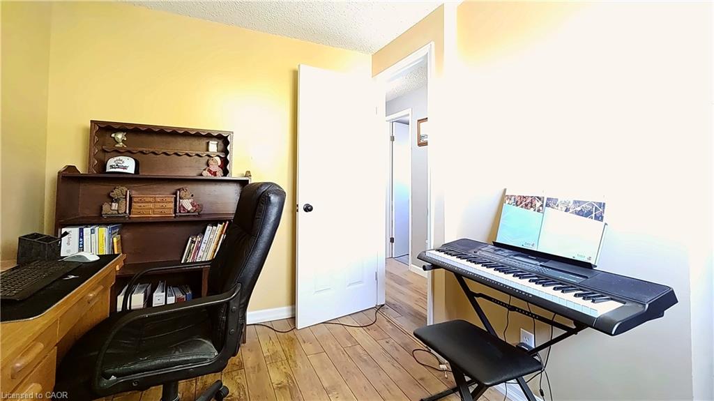 25 Timberlane Crescent Property Photo 15
