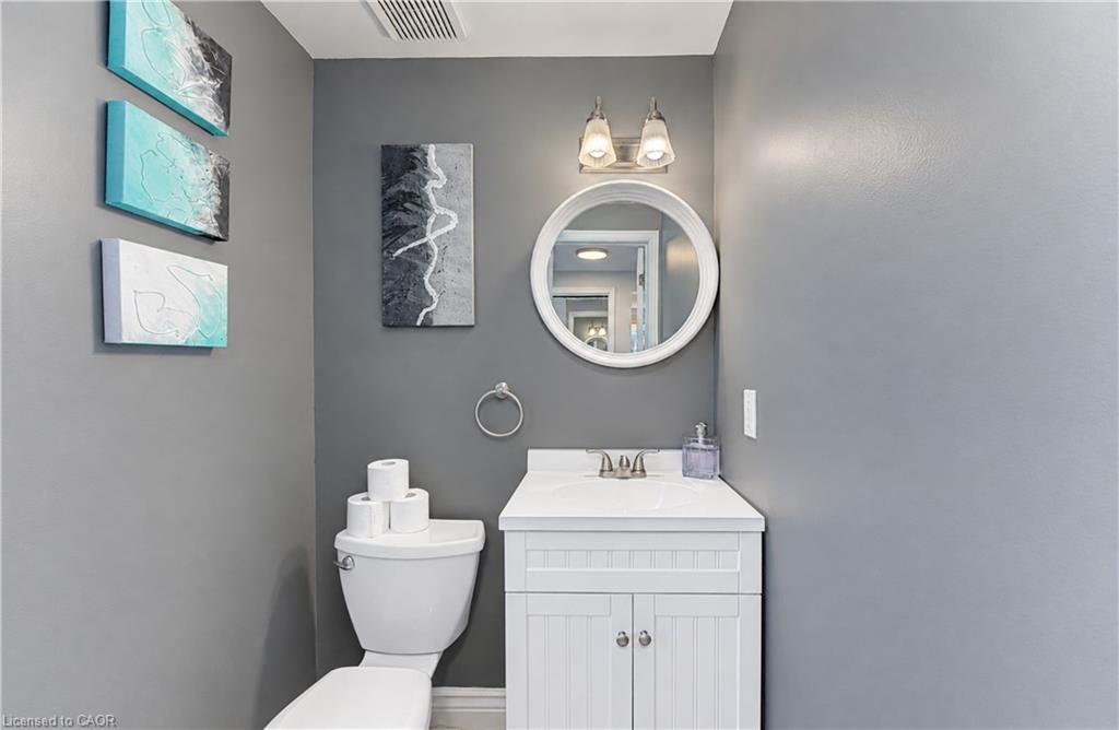 527b Rosemeadow Crescent Property Photo 9
